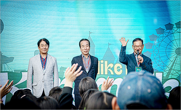 한국유가공협회는 국내 우유·유제품 소비시장 확대를 위한 수출 다변화정책의 일환으로 지난 17일과 18일 양일간 몽골의 ‘I like it Korea milk Day’로 선정, 몽골 울란바토르의 국립공원에서 콘서트 및 한국 유제품 홍보, 시음행사를 개최했다. (사진=한국유가공협회)